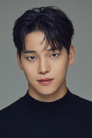 Bae Yoon-gyu photo