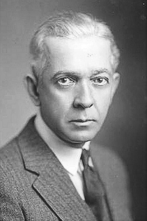 Photo of John Elliott from the Latest Netflix gallery