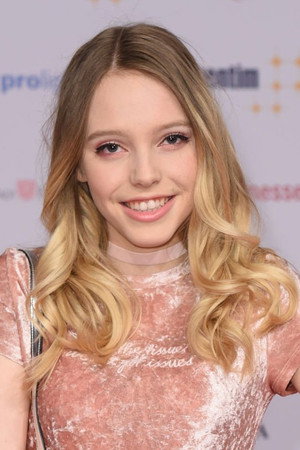 Lina Larissa Strahl photo