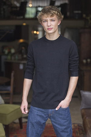 Photo of Hale Lytle from the Latest Netflix gallery