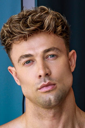 Photo of Benjamin King from the Latest Netflix gallery
