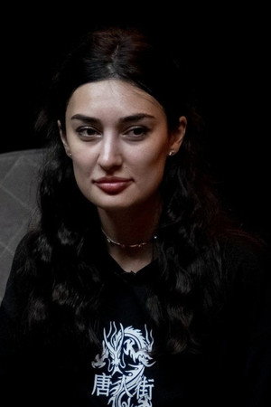 Photo of Ariana Lolaeva from the Latest Netflix gallery
