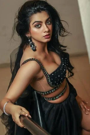 Photo of Garvita Sadhwani from the Latest Netflix gallery