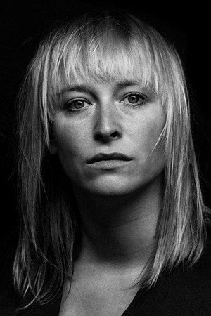 Photo of Frannie Holder from the Latest Netflix gallery