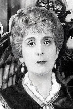 Clarissa Selwynne photo