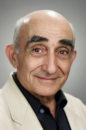 Photo of İsmail Dümbüllü from the Latest Netflix gallery