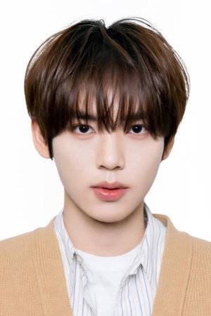Photo of Han Yujin from the Latest Netflix gallery
