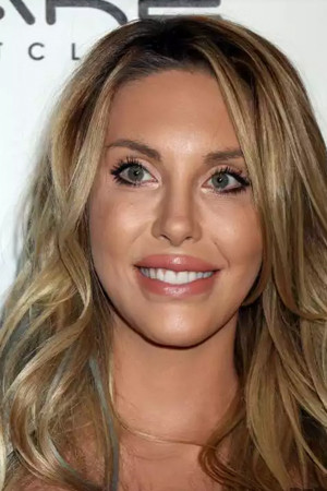 Photo of Chloe Lattanzi from the Latest Netflix gallery