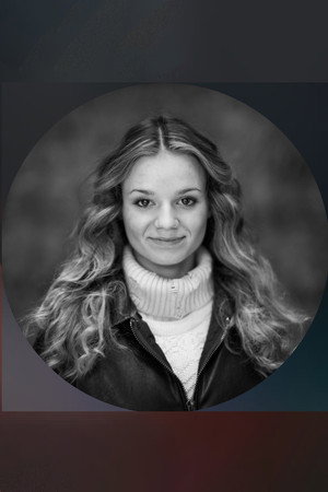 Photo of Sophie Wright from the Latest Netflix gallery