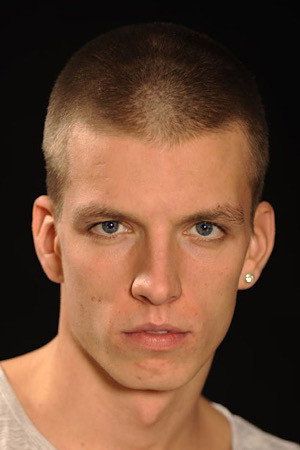 Photo of Eliot Cerry from the Latest Netflix gallery