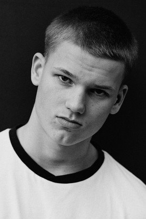 Photo of Caspar Hoffmann from the Latest Netflix gallery