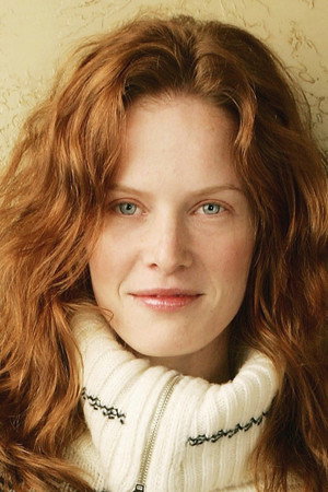 Rebecca Mader photo
