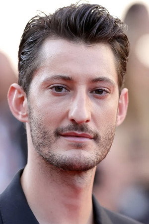 Photo of Pierre Niney from the Latest Netflix gallery