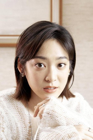 Photo of Victoria Chiang from the Latest Netflix gallery