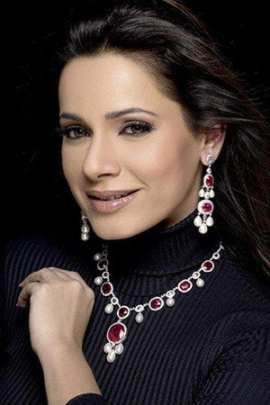 Neelam Kothari photo