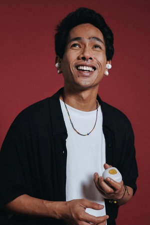 Photo of Ari Lesmana from the Latest Netflix gallery