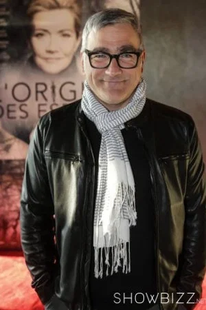 Photo of Stéphan Côté from the Latest Netflix gallery
