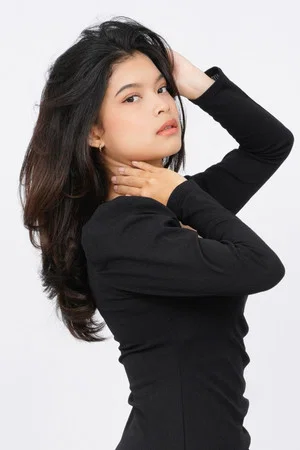 Photo of Reina Moore from the Latest Netflix gallery