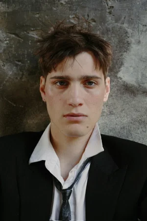 Photo of Milton Riche from the Latest Netflix gallery
