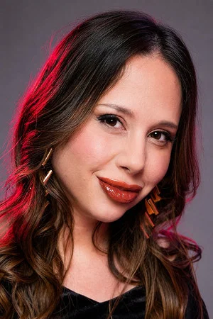 Photo of Jenny Prioli from the Latest Netflix gallery