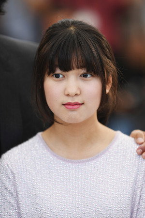 An Seo-hyun photo