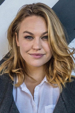 Photo of Ilse-Lee van Niekerk from the Latest Netflix gallery
