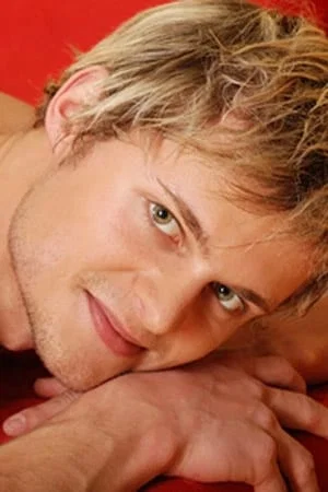 Photo of Andrew Shut from the Latest Netflix gallery