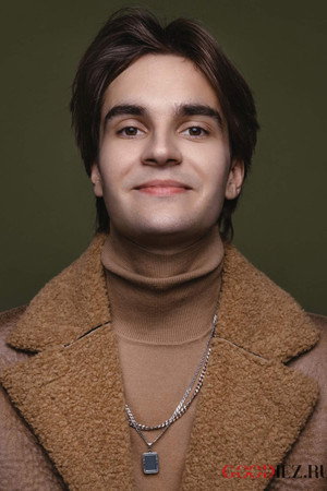 Photo of Nikita Kiosse from the Latest Netflix gallery