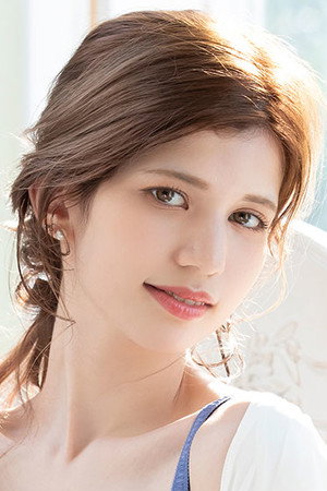 Photo of Karen Lauren from the Latest Netflix gallery