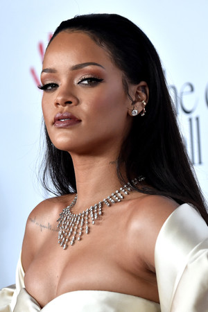 Rihanna photo