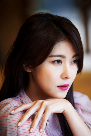 Ha Ji-won photo