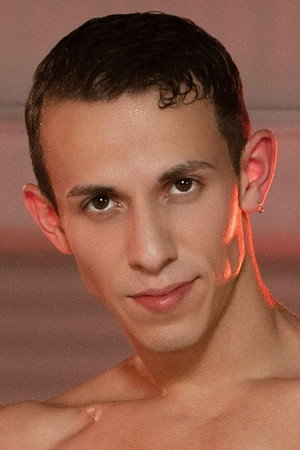 Photo of Des Irez from the Latest Netflix gallery