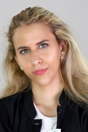 Photo of Sarah Saldmann from the Latest Netflix gallery