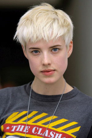 Agyness Deyn photo