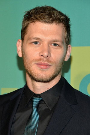 Joseph Morgan photo