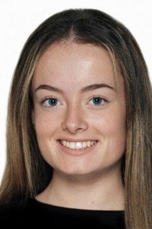 Photo of Ali Lyons from the Latest Netflix gallery