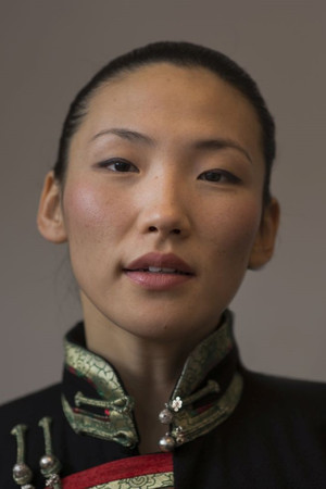 Uisenma Borchu photo