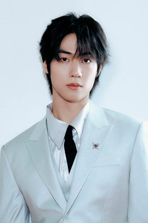 Lee Seung-hyub photo