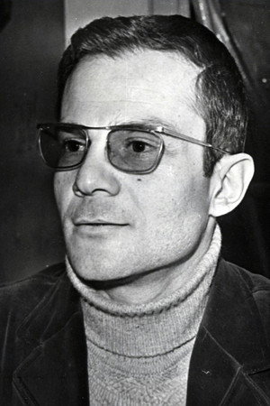 Photo of Erdoğan Tokatlı from the Latest Netflix gallery