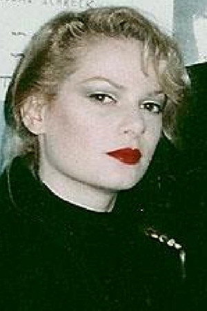 Photo of Zeena Schreck from the Latest Netflix gallery