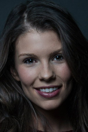 Photo of Sarah Troyer from the Latest Netflix gallery