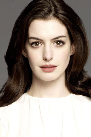 Anne Hathaway photo