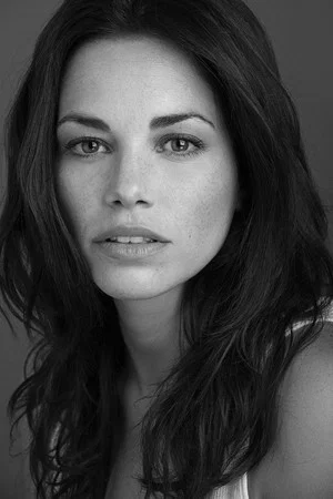 Photo of Elena Martínez from the Latest Netflix gallery