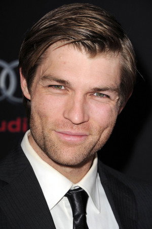 Liam McIntyre photo