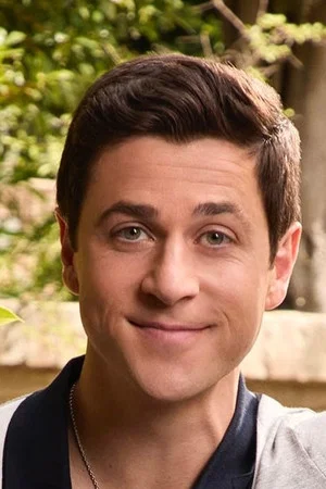 Photo of David Henrie from the Latest Netflix gallery