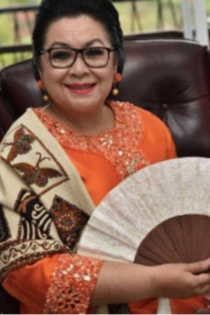 Photo of Lenny Marlina from the Latest Netflix gallery
