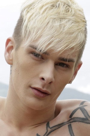 Photo of Connor Levi from the Latest Netflix gallery
