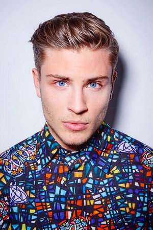 Jannik Schümann photo