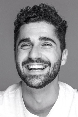 Photo of Eduardo Ferrés from the Latest Netflix gallery