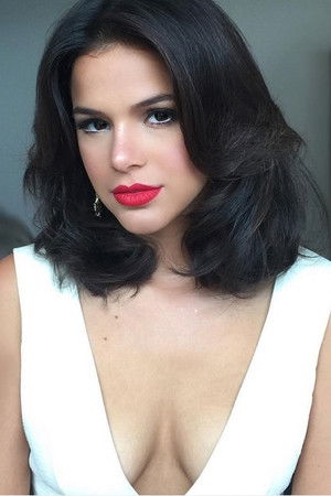 Bruna Marquezine photo